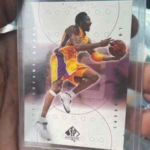 2002 Kobe Bryant basketball card SP AUTHENTIC!!